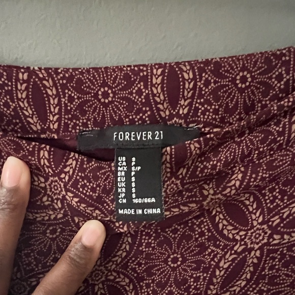 Maroon floral maxi skirt - Picture 3 of 4